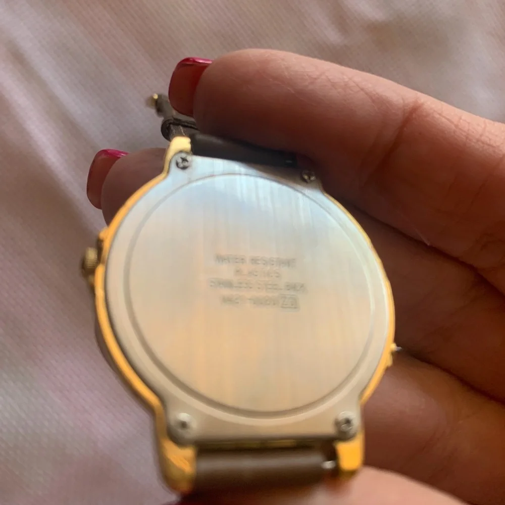 Lorus embrace timeless